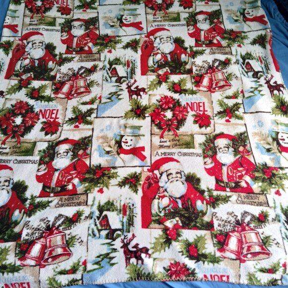 Vintage Themed Christmas Blanket - Picture 1 of 3